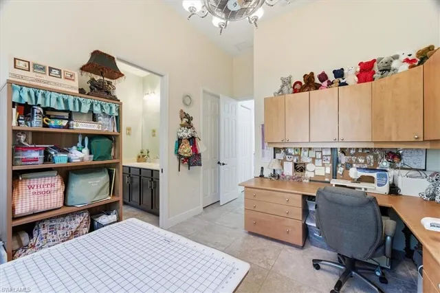 a very nice looking room with a book shelf