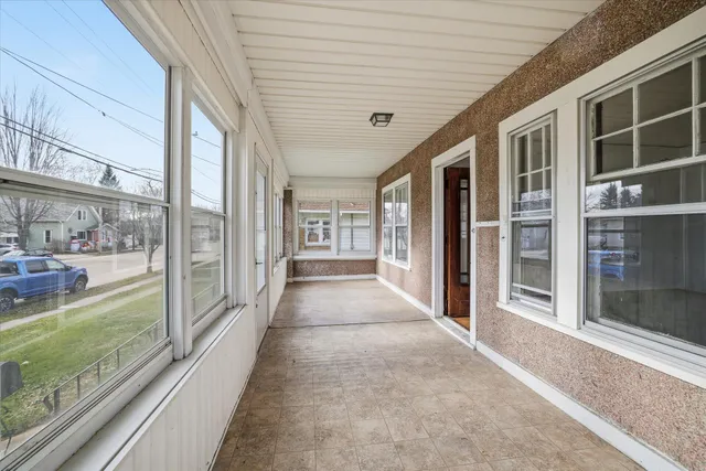 $299,900 | 514 East Main Street, Waterford, WI 53185