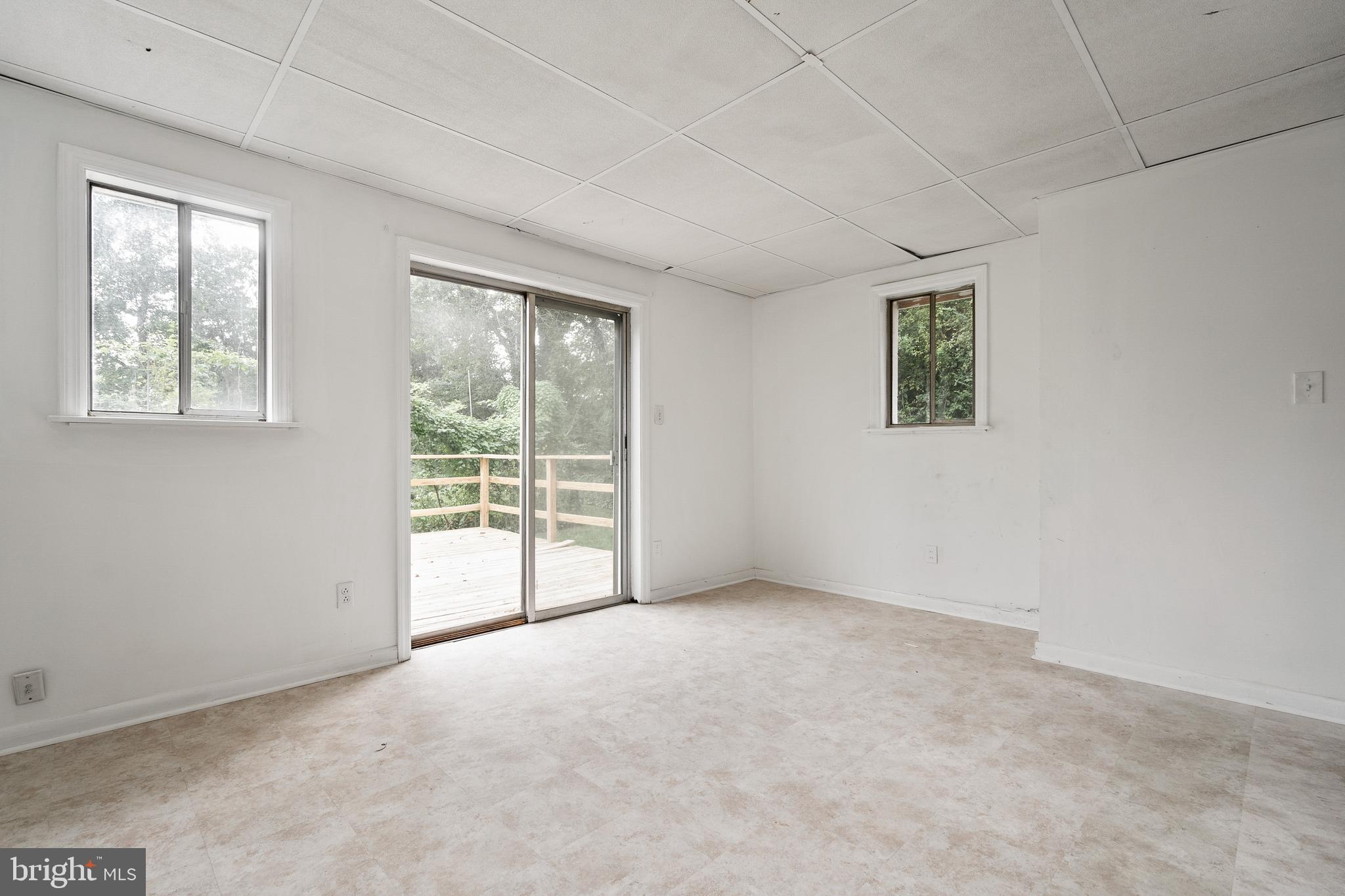 5107 Cedar Road Alexandria, VA 22309 - Photo 13 of 32 Gallery Image 13