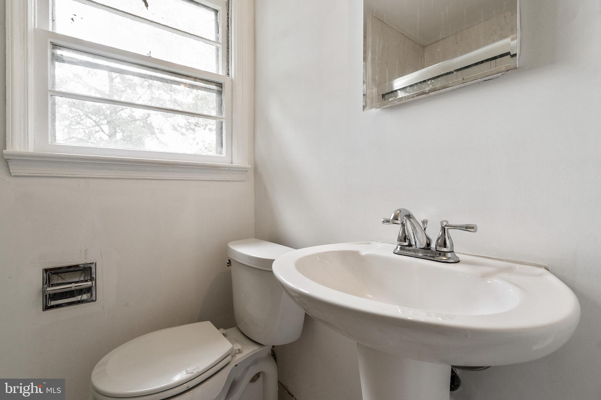 5107 Cedar Road Alexandria, VA 22309 - Photo 20 of 32 Gallery Image 20