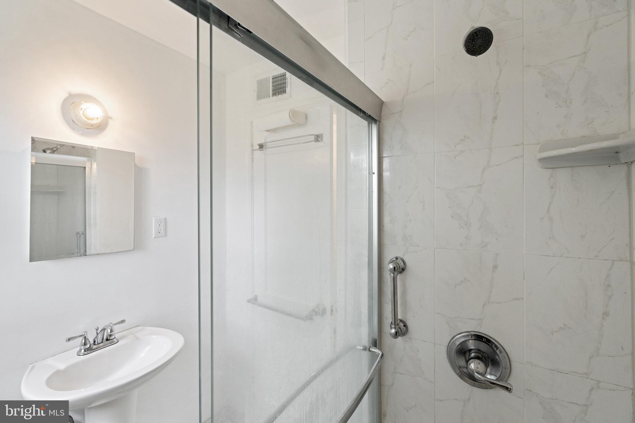 5107 Cedar Road Alexandria, VA 22309 - Photo 21 of 32 Gallery Image 21