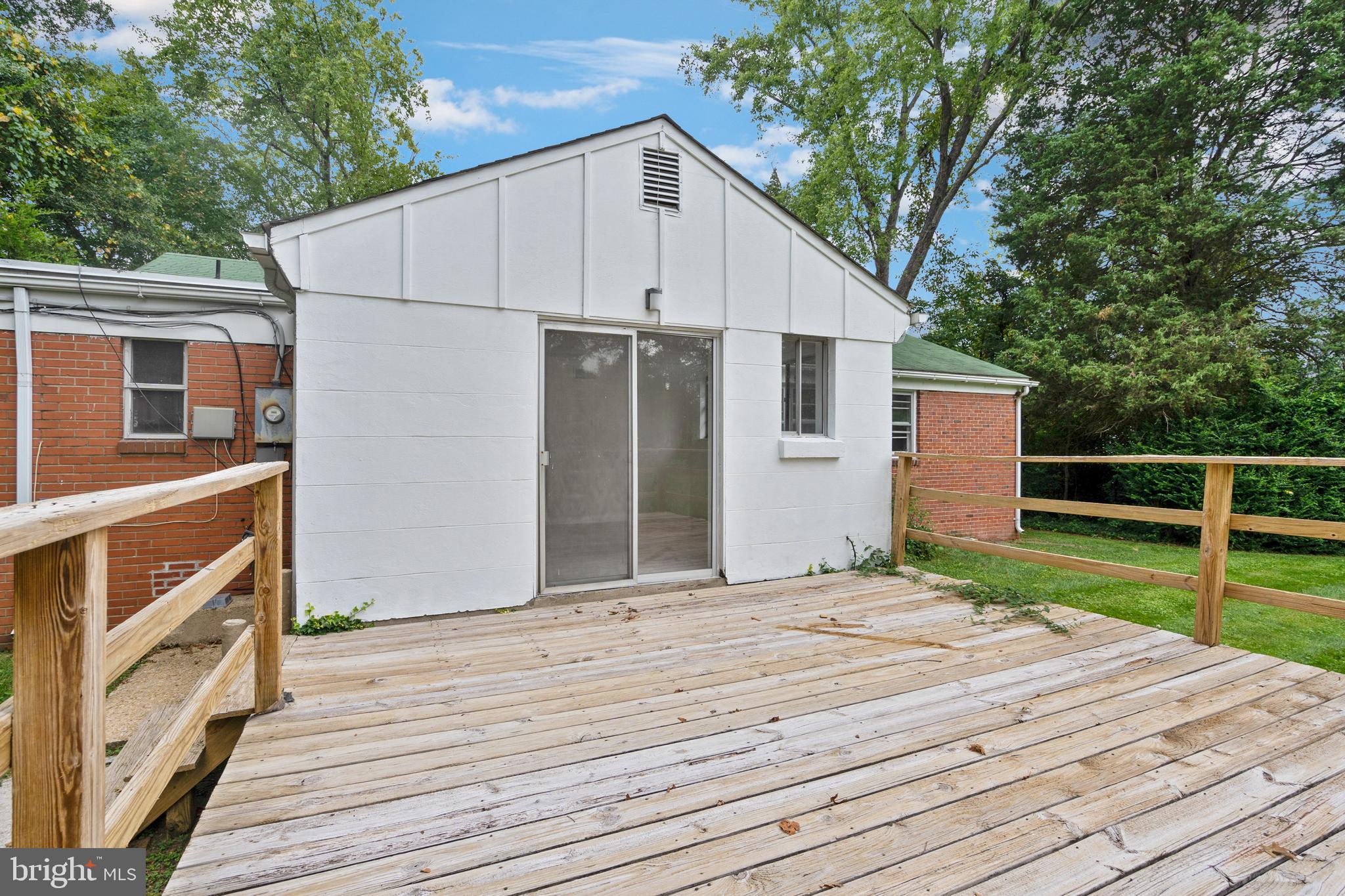 5107 Cedar Road Alexandria, VA 22309 - Photo 25 of 32 Gallery Image 25