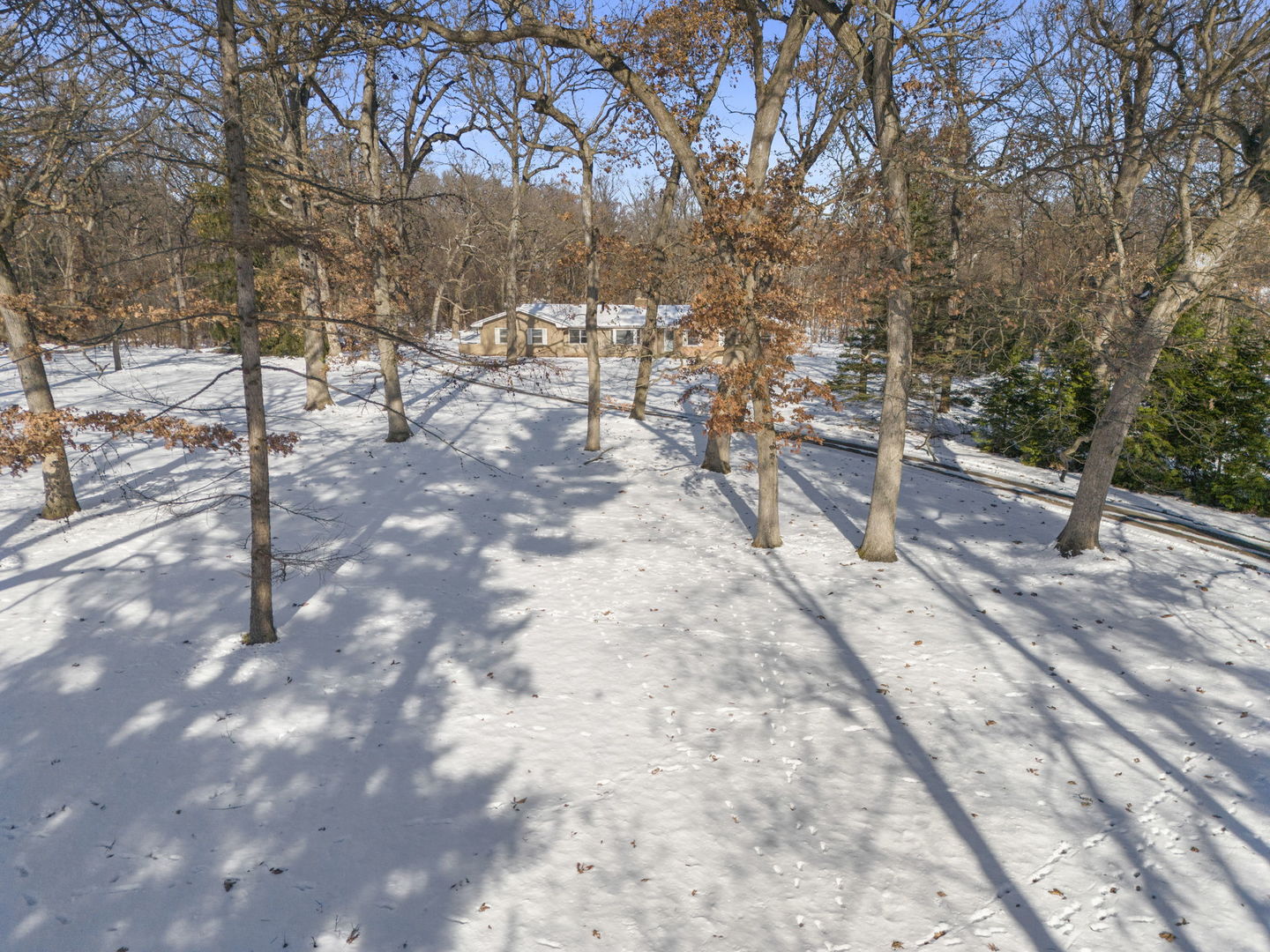 40-w930 40-w930 Brown Rd Street St. Charles, IL 60175 - Photo 13 of 17 a view of outdoor space with wooden fence