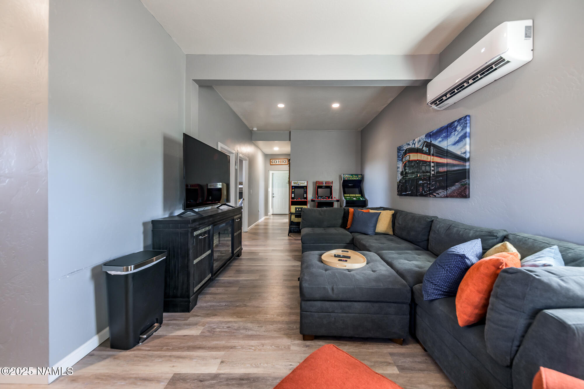 224 East San Marcos Road Williams, AZ 86046 - Photo 14 of 58 a living room with furniture and a flat screen tv