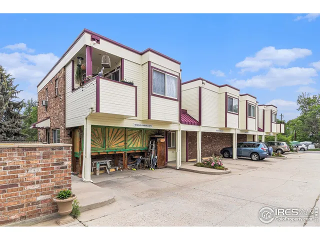 a front view of a building with street