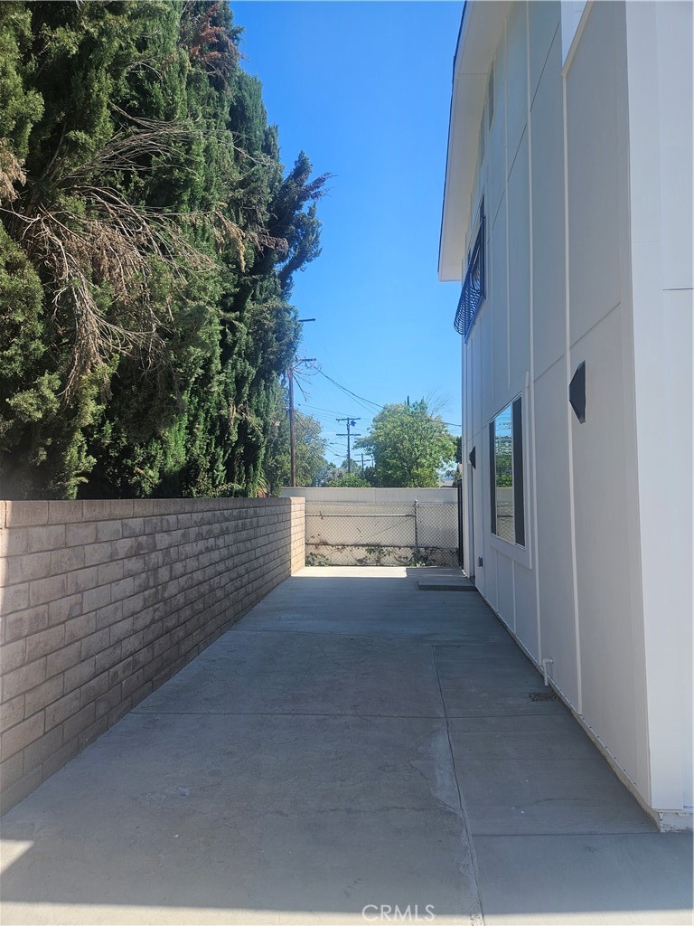 6955 Rhea Reseda, CA 91335 - Photo 15 of 16 Assigned parking area