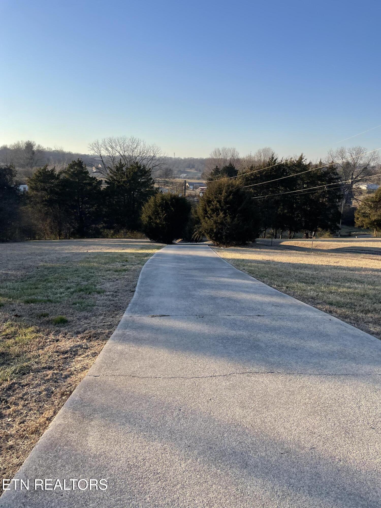 135 Lees Chapel Road Sweetwater, TN 37874 - Photo 4 of 22 IMG_2892