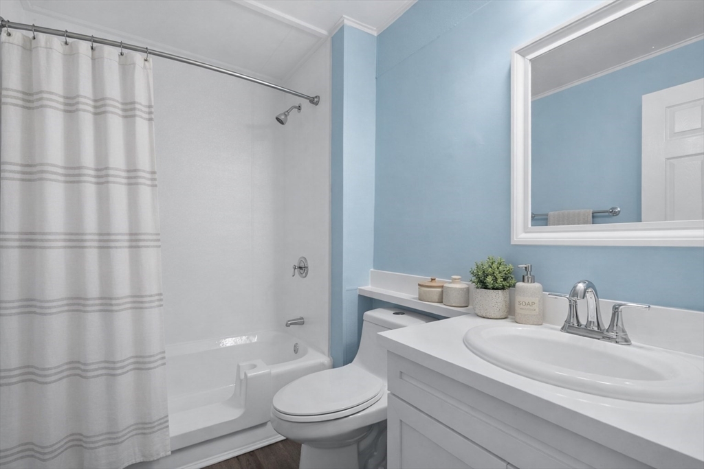 72 Fremont Street Winthrop, MA 02152 - Photo 7 of 30