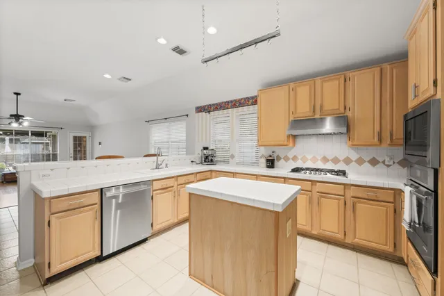 $450,000 | 1614 Mercoal Drive, Spring, TX 77386