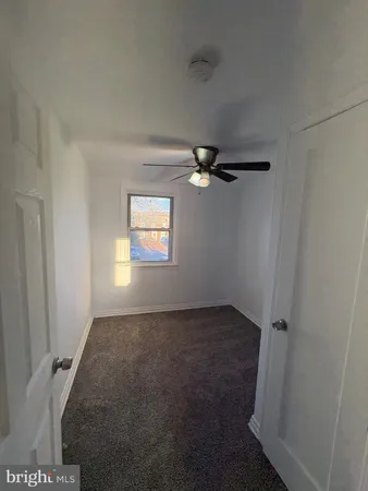 a view of empty room with window