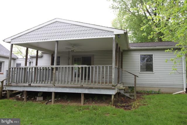 386 Appleton Road Elkton, MD 21921 - Photo 6 of 21 SCREENED PORCH
