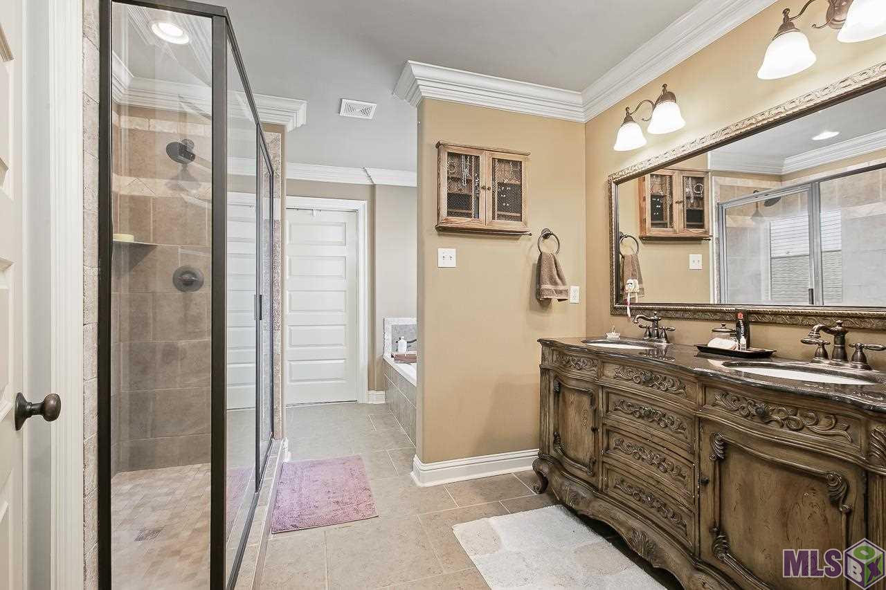 15636 Green Trails Boulevard Baton Rouge, LA 70817 - Photo 21 of 33