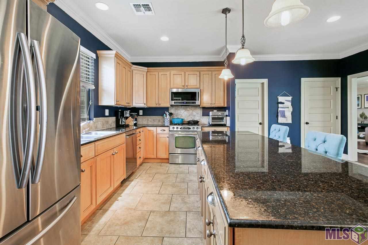 15636 Green Trails Boulevard Baton Rouge, LA 70817 - Photo 10 of 33