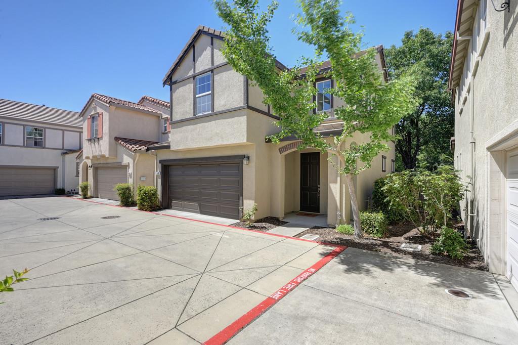 1016 Impressionist Loop Roseville, CA 95747 - Photo 3 of 29