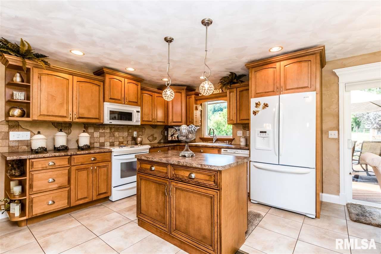 8005 South Gerdes Road Mapleton, IL 61547 - Photo 9 of 36