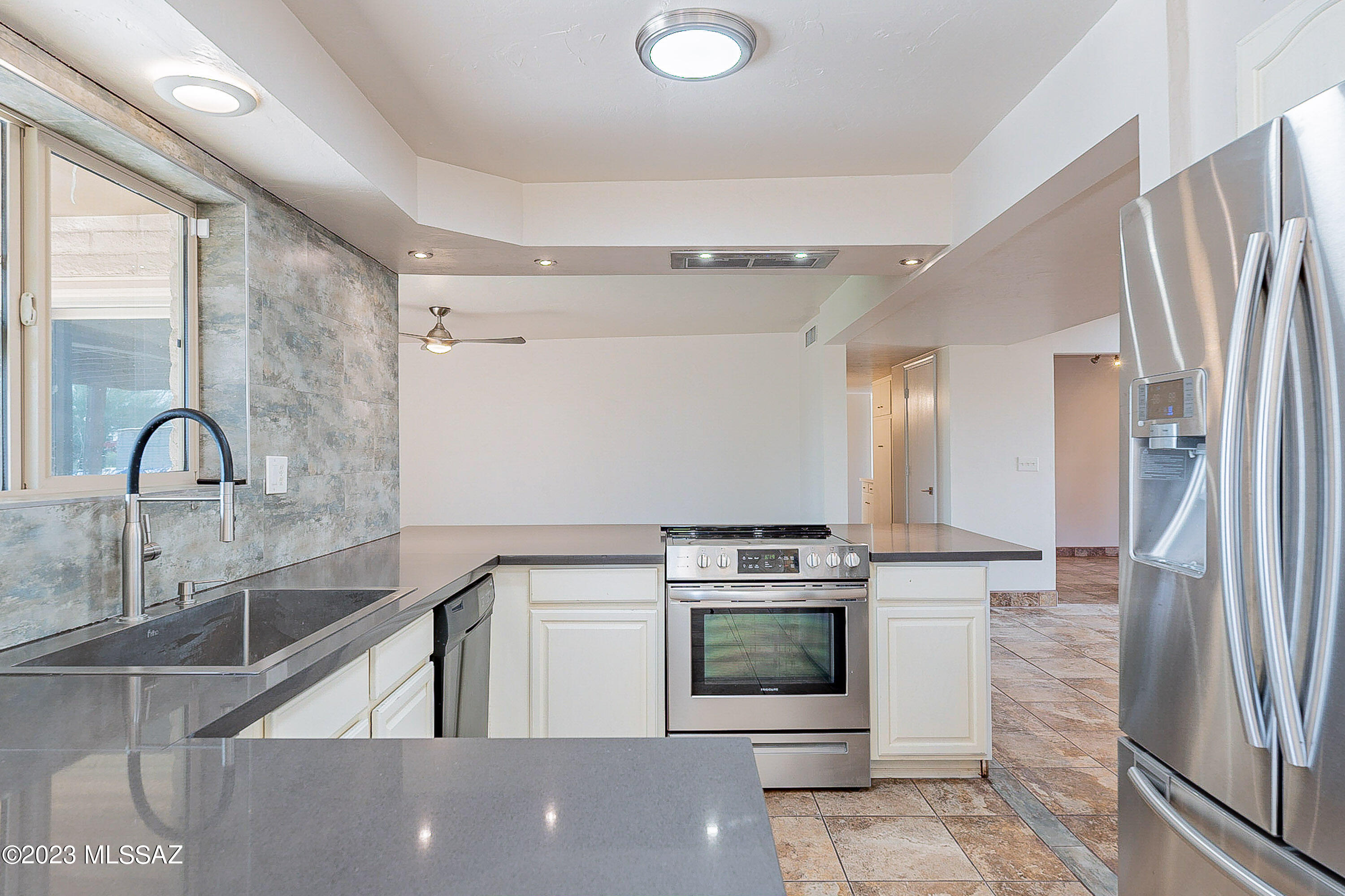 8363 North Wanda Road Tucson, AZ 85704 - Photo 12 of 43