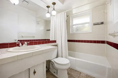 $369,500 | 1425 Vicki Lane, Cedar Hill, TX 75104