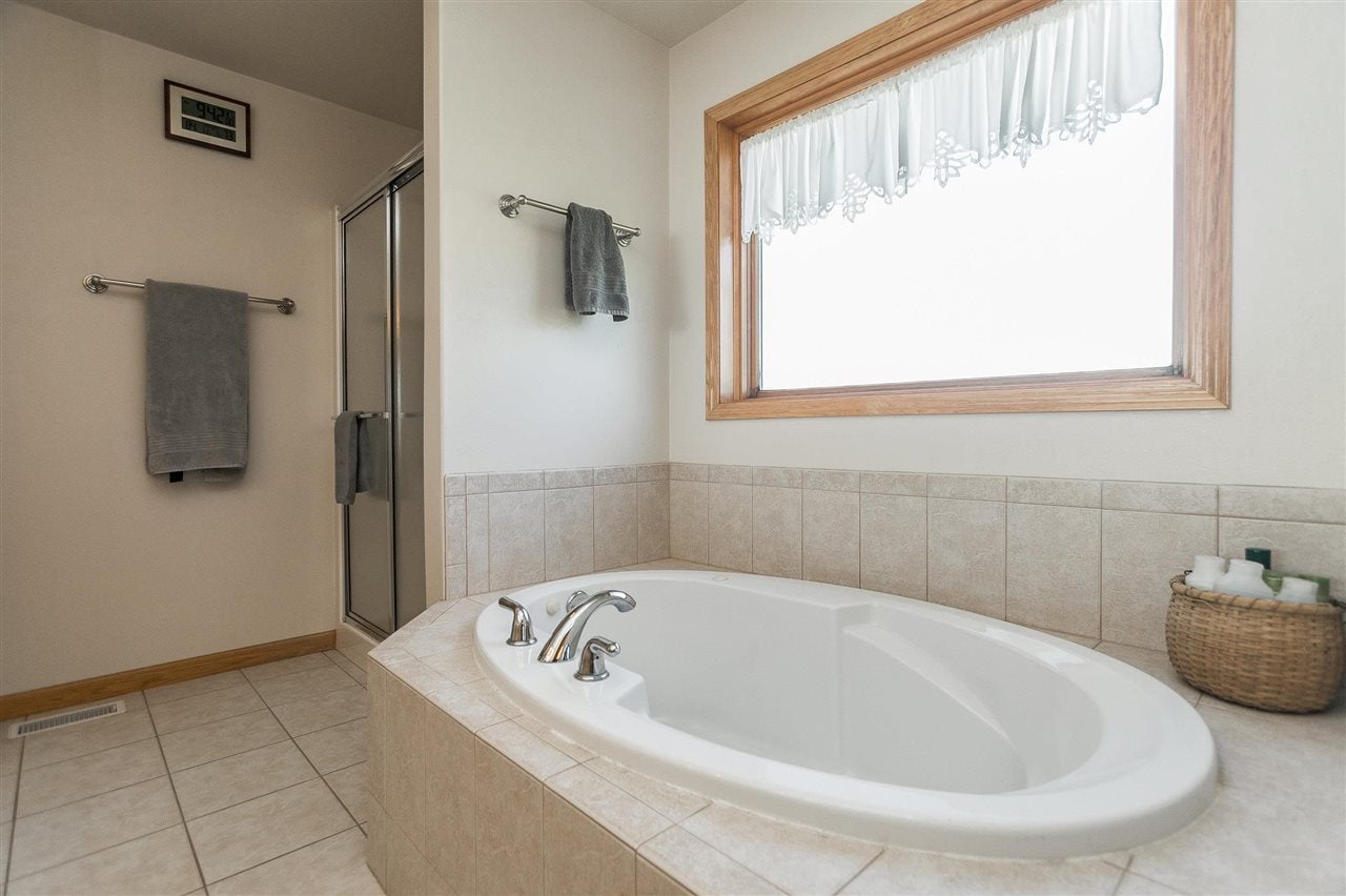 445 Prairie View Circle Fairfax, IA 52228 - Photo 19 of 42 Gallery Image 19