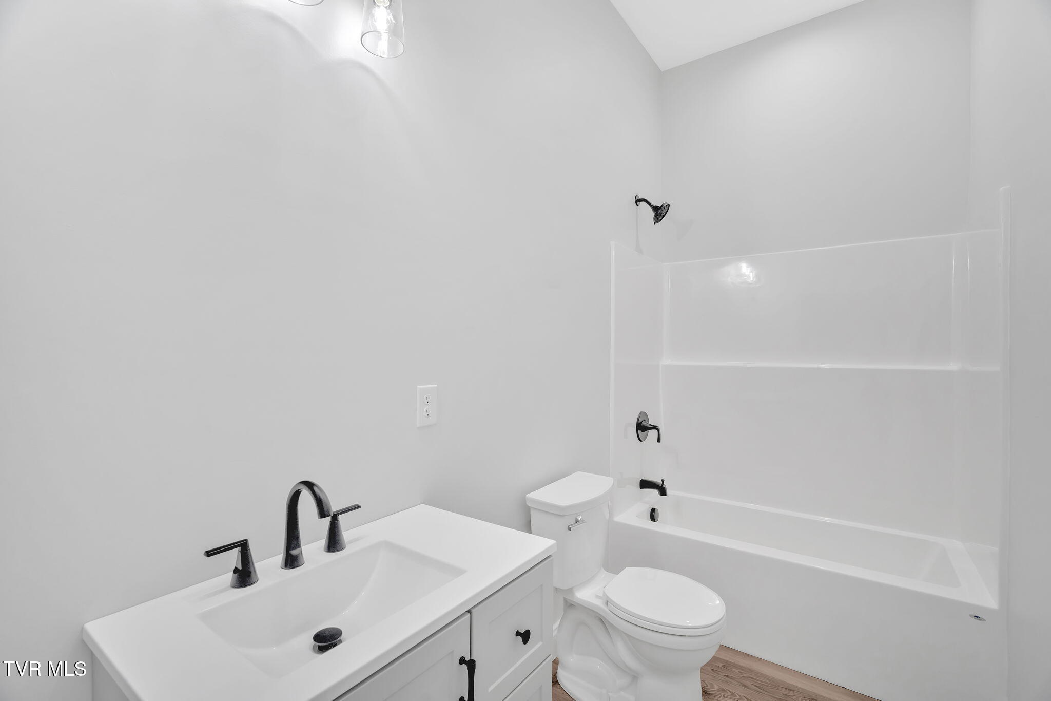 1950 Erwin Highway Greeneville, TN 37745 - Photo 29 of 31 25-web-or-mls-DSC05989