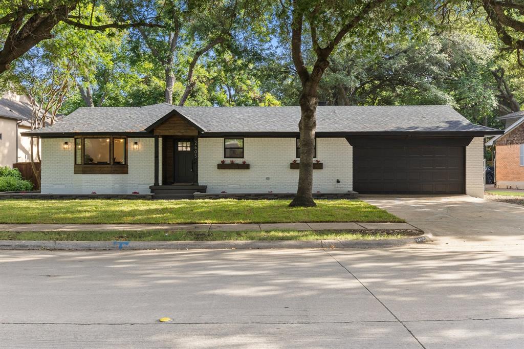 2605 South Glenbrook Dr