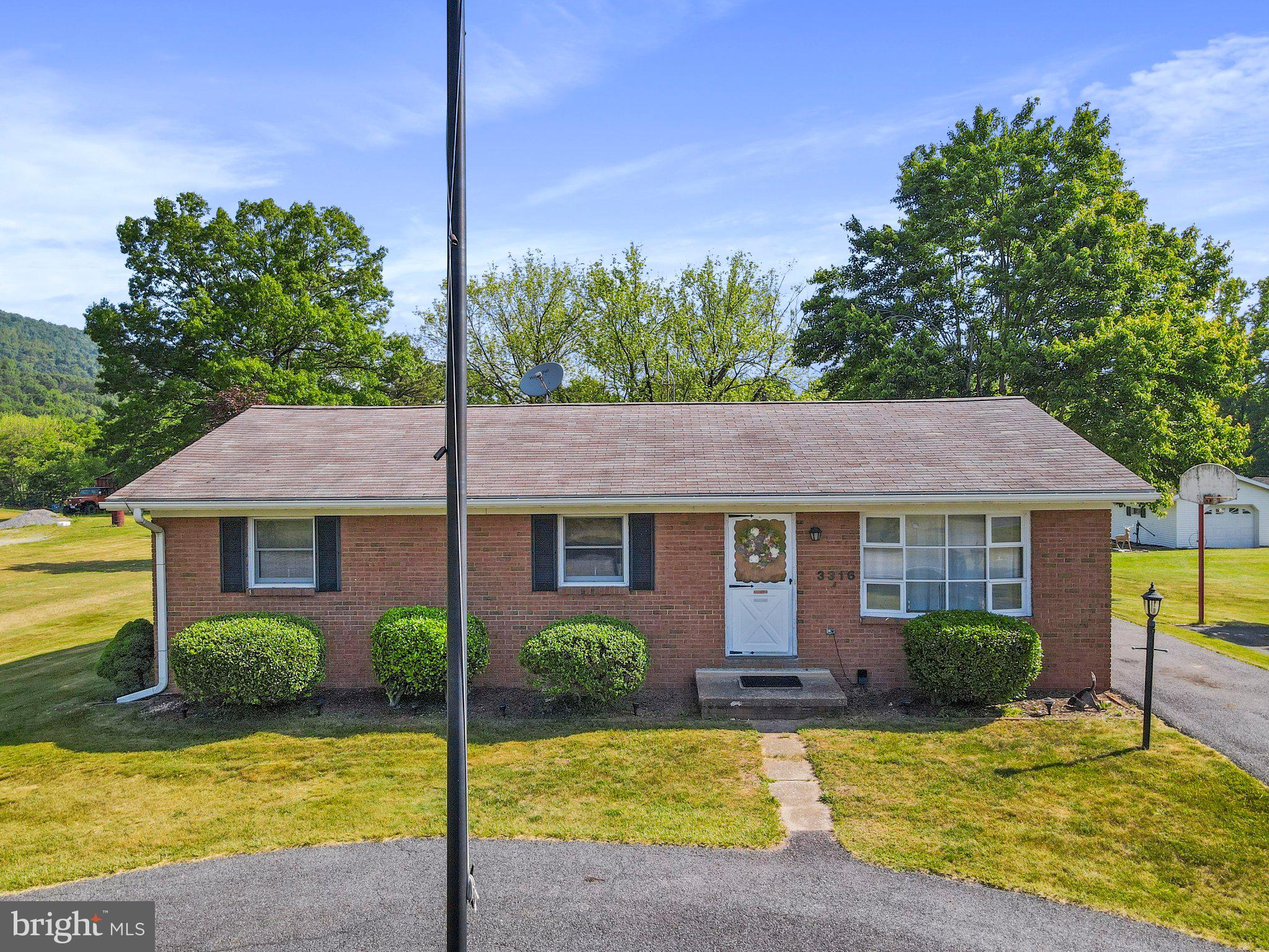 3316 Resley Road Hancock, MD 21750 - Photo 5 of 44