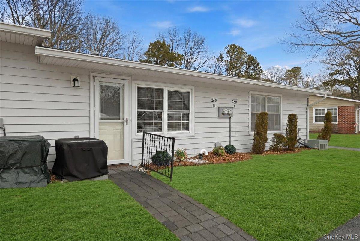 260 Newcastle Court, Unit B Ridge, NY 11961 - Photo 22 of 24