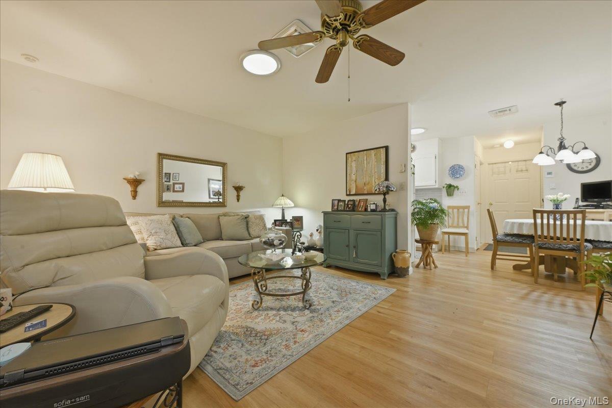 260 Newcastle Court, Unit B Ridge, NY 11961 - Photo 9 of 24