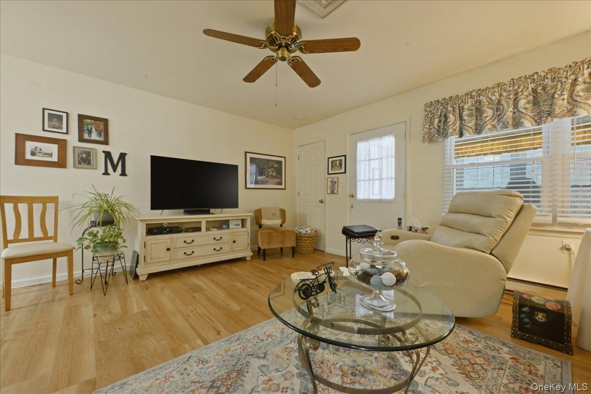 260 Newcastle Court, Unit B Ridge, NY 11961 - Photo 10 of 24