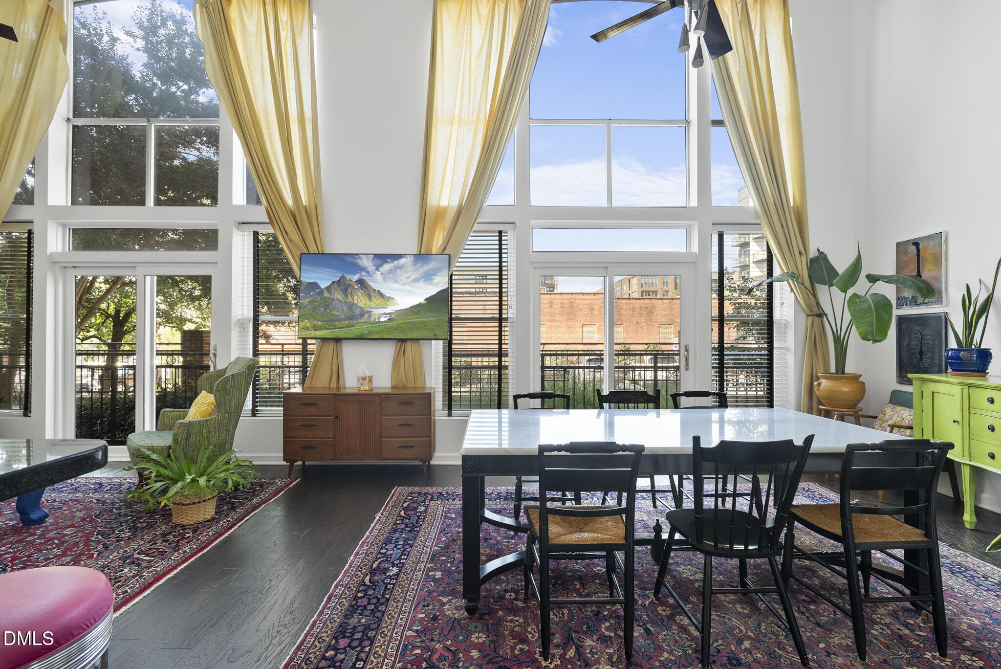 200 South Dawson Street, Unit 111 Raleigh, NC 27601 - Photo 9 of 34 a dining room with furniture and window