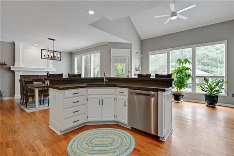 $740,000 | 8520 West 142nd Street, Overland Park, KS 66223