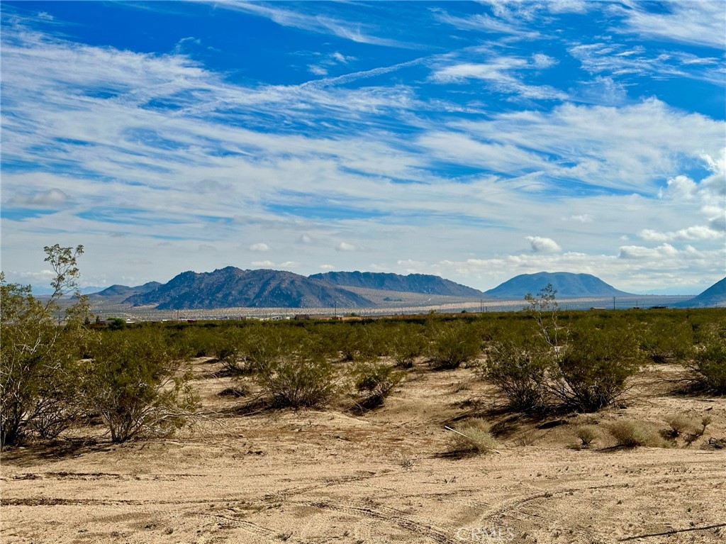 0 Jemez Trail Landers, CA 92285 - Photo 3 of 12 a view of lake view and mountain