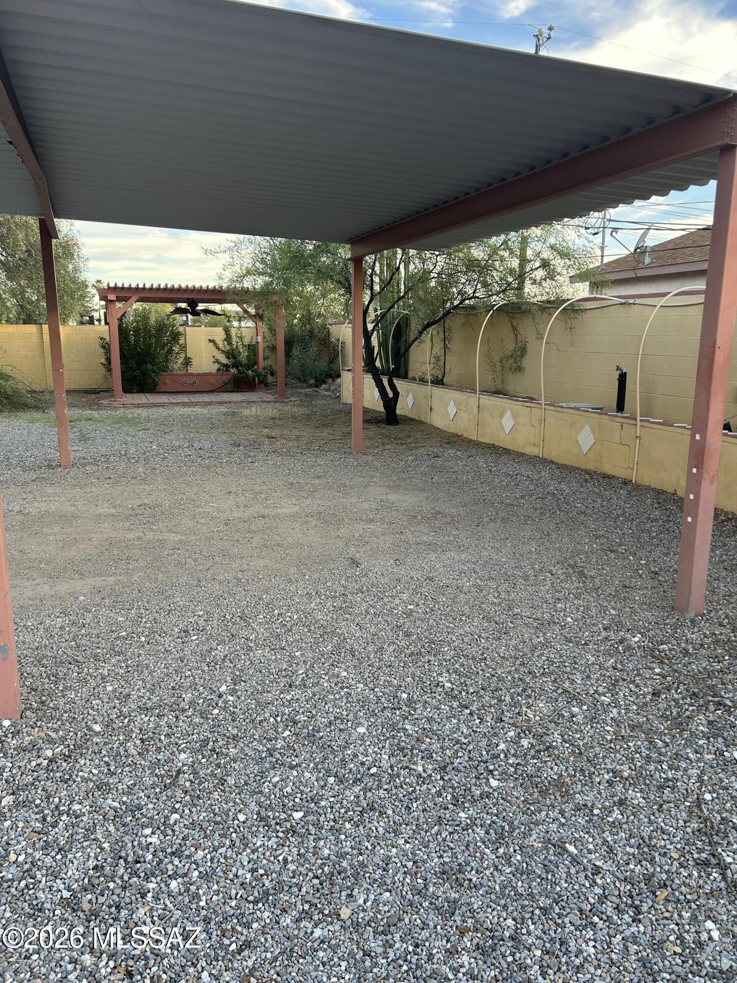 532 West Simmons Road Tucson, AZ 85705 - Photo 7 of 26 IMG_0468