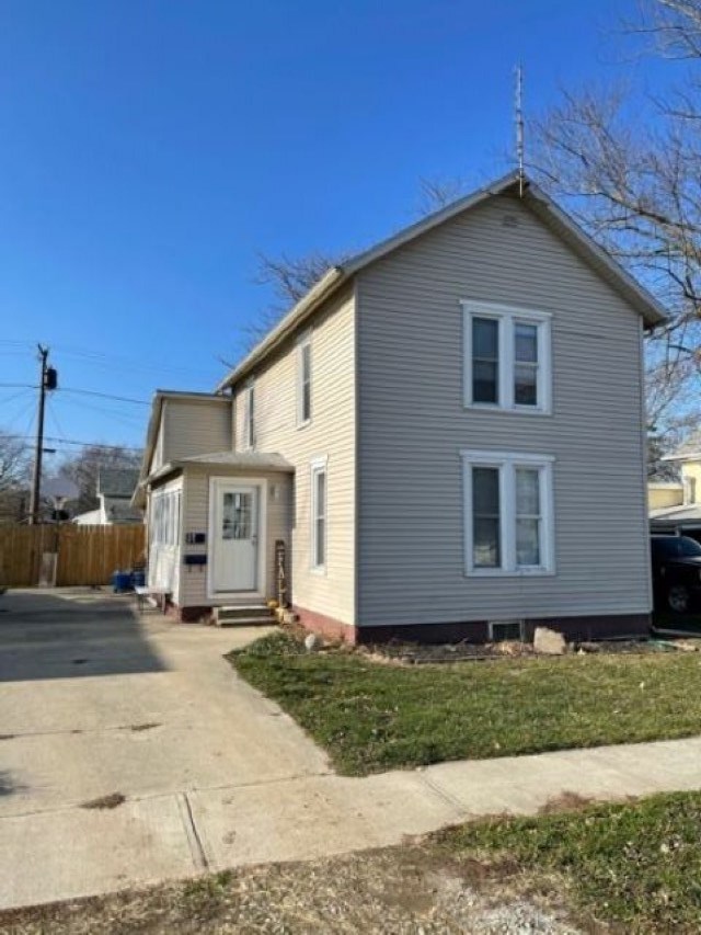 308 North Pearl Street Butler, IN 46721 - Photo 1 of 23
