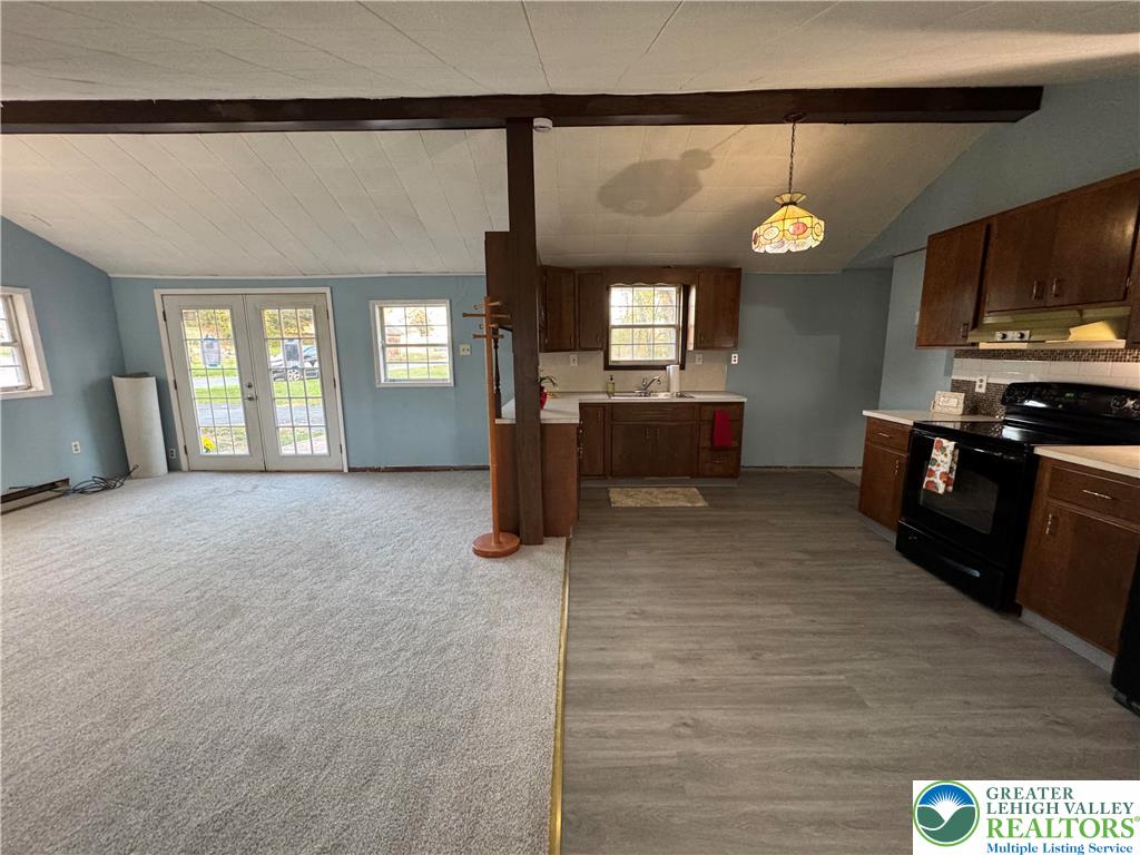 1071 Bitternut Road Walnutport, PA 18088 - Photo 26 of 39 a view of a living room