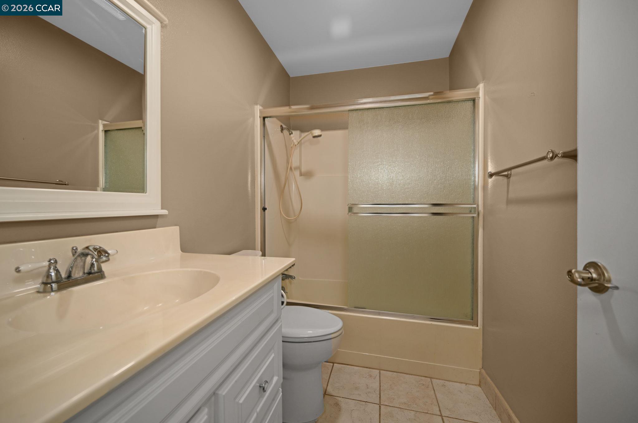 825 Oak Grove Road, Unit 16 Concord, CA 94518 - Photo 15 of 31