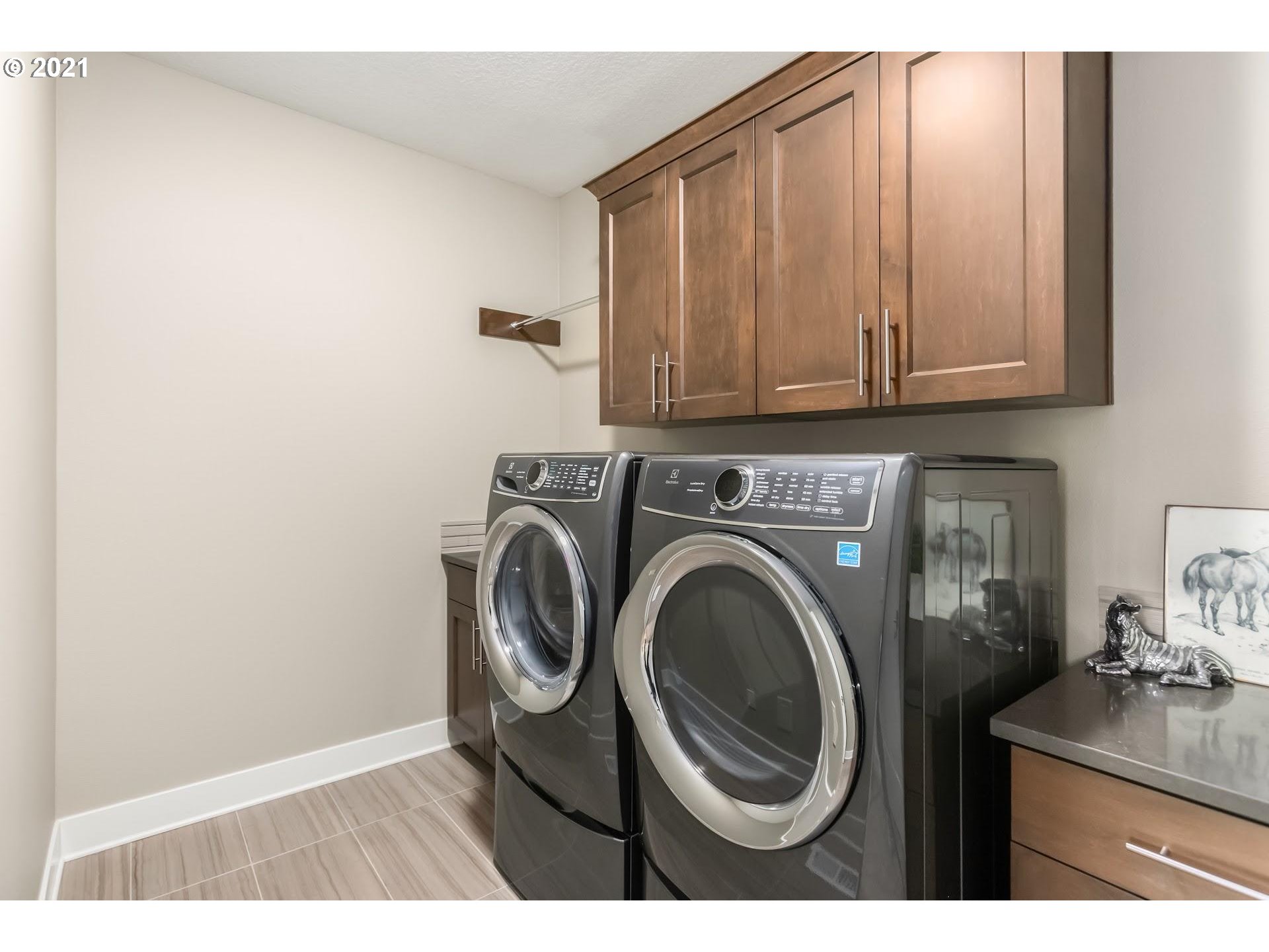 4304 Southwest Pendleton Street Portland, OR 97221 - Photo 19 of 32 Laundry