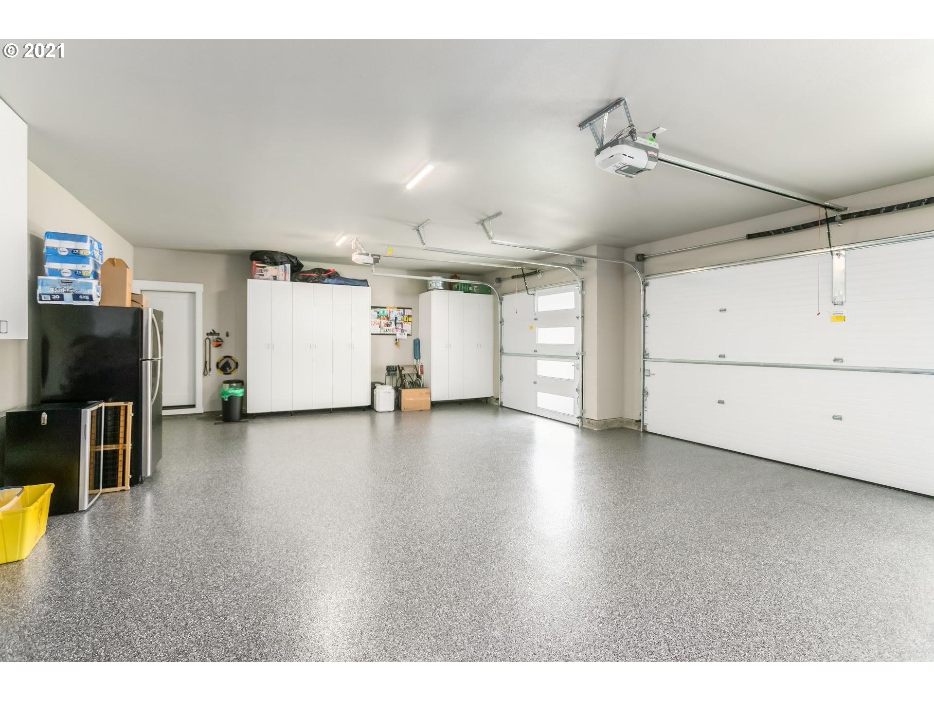 4304 Southwest Pendleton Street Portland, OR 97221 - Photo 26 of 32 Garage