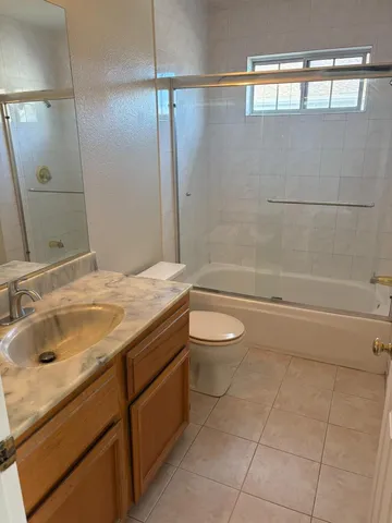 $1,900 | 712 B Madison Avenue, Redwood City, CA 94061