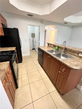 $2,600 | 4951 Tradewinds Terrace, Unit 707, Dania Beach, FL 33312