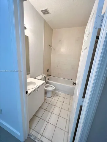 $2,800 | 4951 Tradewinds Terrace, Unit 707, Dania Beach, FL 33312