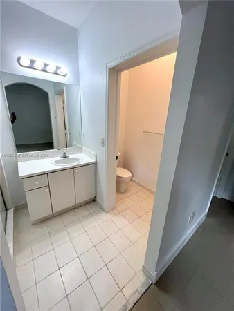 $2,600 | 4951 Tradewinds Terrace, Unit 707, Dania Beach, FL 33312