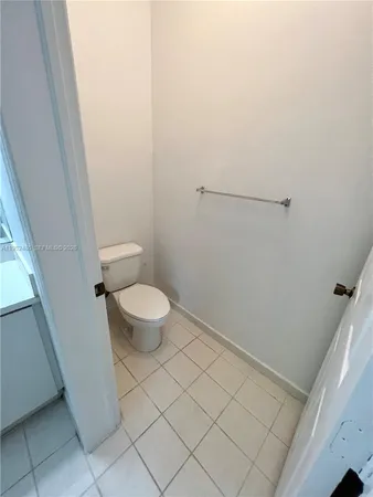 $2,600 | 4951 Tradewinds Terrace, Unit 707, Dania Beach, FL 33312