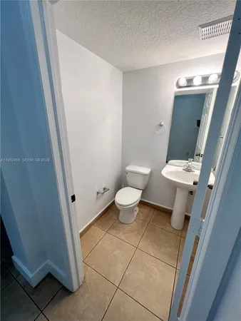 $2,600 | 4951 Tradewinds Terrace, Unit 707, Dania Beach, FL 33312