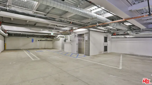 $3,995 | 1424 South Bentley Avenue, Unit 301, Los Angeles, CA 90025