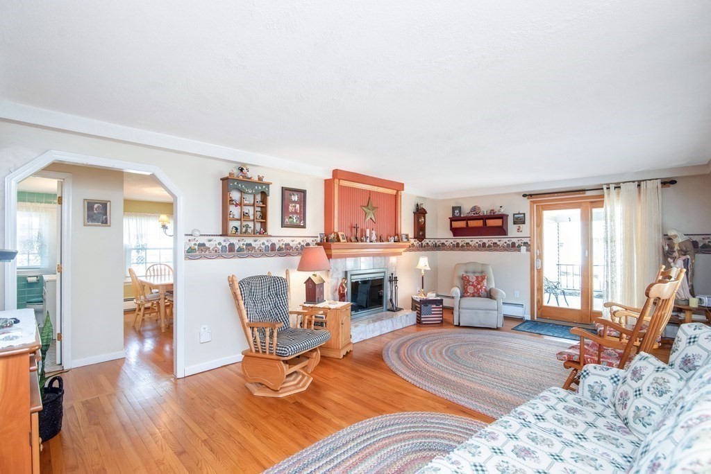 70 Santa Maria Street Springfield, MA 01104 - Photo 11 of 42