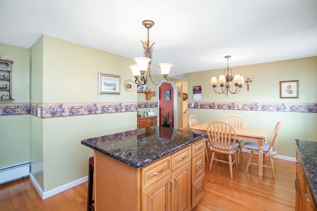 70 Santa Maria Street Springfield, MA 01104 - Photo 17 of 42
