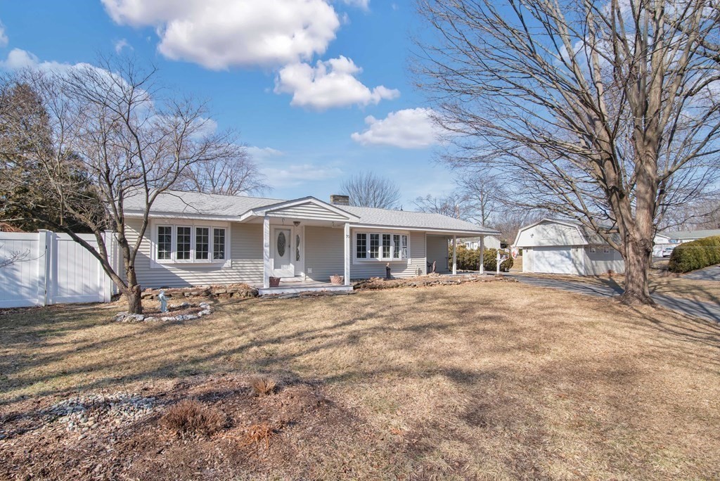 70 Santa Maria Street Springfield, MA 01104 - Photo 2 of 42