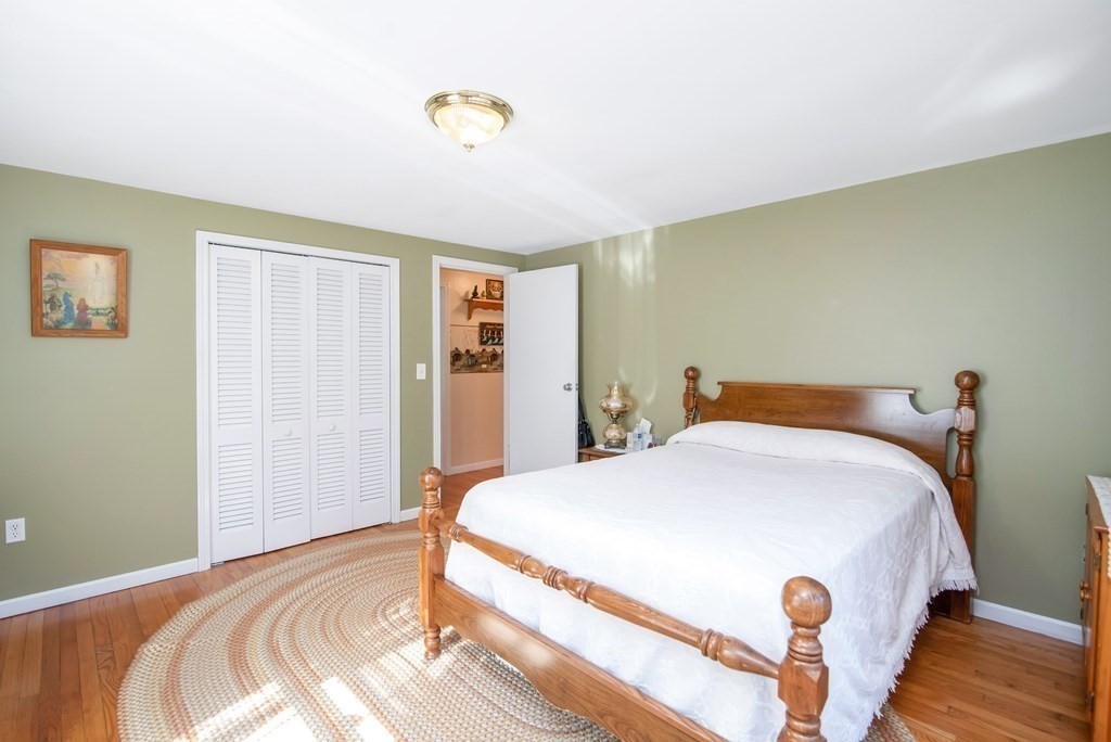 70 Santa Maria Street Springfield, MA 01104 - Photo 24 of 42