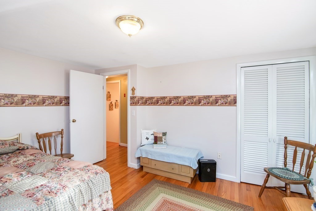 70 Santa Maria Street Springfield, MA 01104 - Photo 28 of 42
