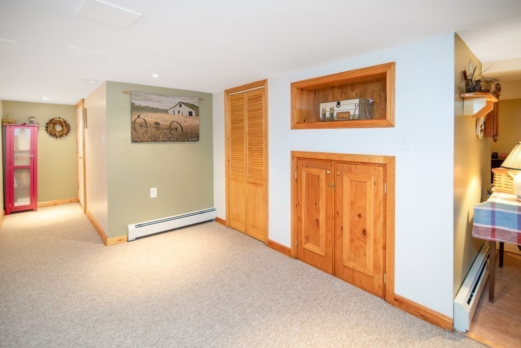 70 Santa Maria Street Springfield, MA 01104 - Photo 30 of 42
